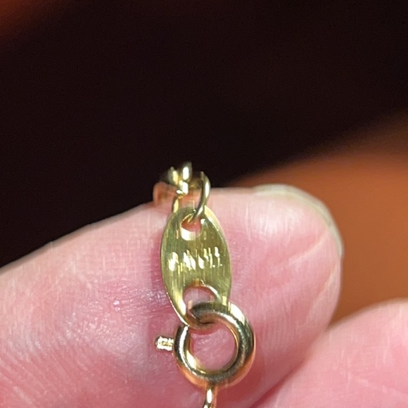 Avon Gold-Toned Floating Heart Green Stone Necklace Length - Picture 11 of 11